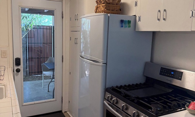 Encanto House | Entire Bungalow Located in Midtown Phoenix! Minutes off of the I10,