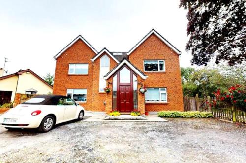 Donabate House | Entire Home 10 min from Dublin Airport