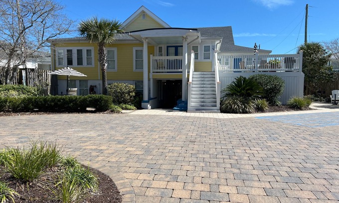 Savannah Beach House | Entire home with multiple suites, saltwater pool, washer & dryer