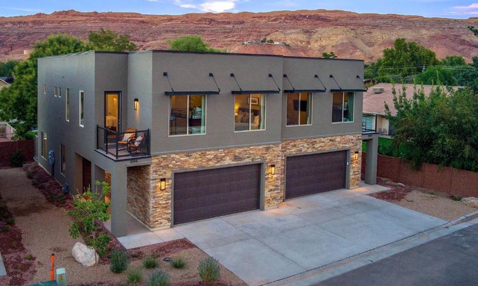 Moab House | Entrada at Moab 590 and 594
