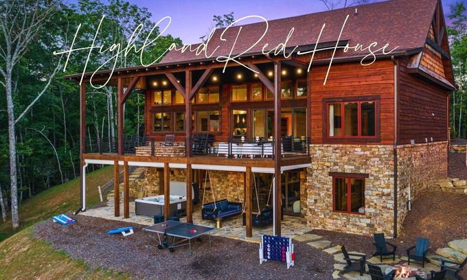 Morganton Cabin | Epic Views | Luxe Stay @ Highland Red House | Family Fun, Games, HotTub, FirePit