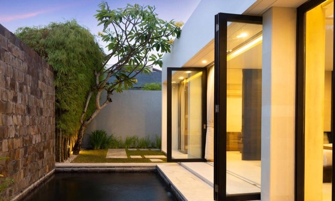 Laksmana Villa | EQLt1 Bedroom Pool Villa - Breakfast
