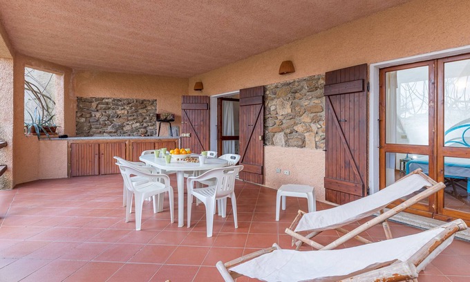 Baia Caddinas Apartment | Erica Piano Terra 150m From the Beach, Golfo Aranci, Italy