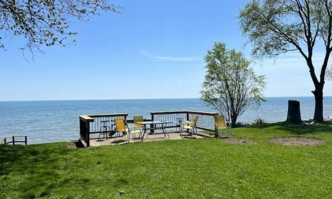Town of Essex Cottage | Erie Breeze, Lakefront Cottage with Guest House on EPIC Wine Route!