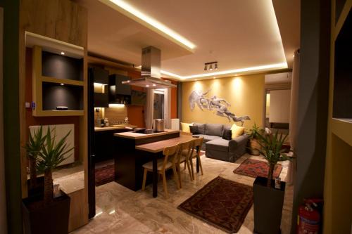 Thessaloniki Apartment | Eros - Luxurious Apartment