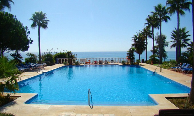Costa del Sol Occidental Apartment | spacious apartment for 5 people on beachfront w. panoramis views