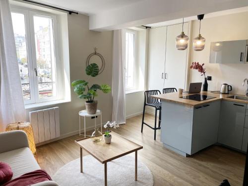 Suresnes Apartment | escapade aux portes de Paris