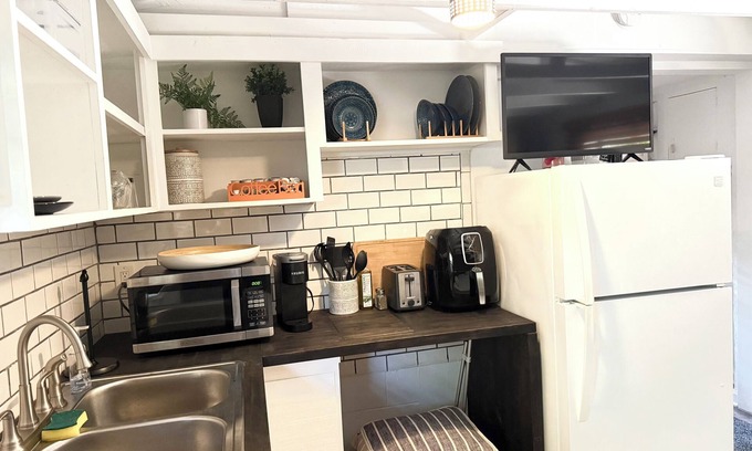 St. Augustine House | Escape to our secluded retreat