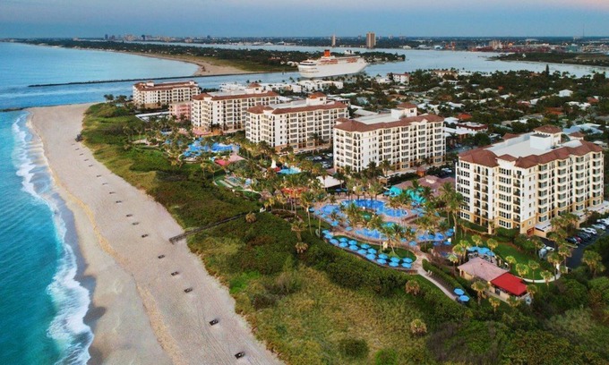 Palm Beach Shores Hotel | Escape to Paradise- one bedroom villa at Marriott's Ocean Pointe