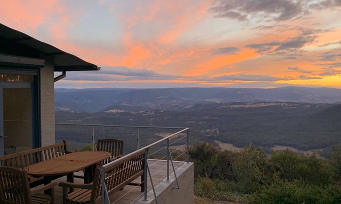 Medlow Bath House | Escarpment Hideaway in Medlow Bath
