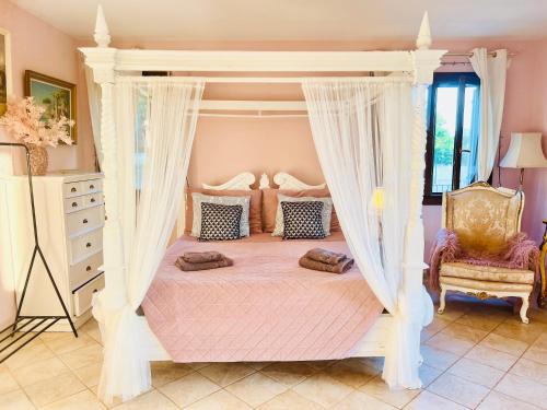 Terrasini House | Esmaraldas House of Love