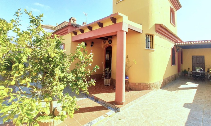 Ayamonte Ski Chalet | Espacioso Chalet de 4 Dormitorios