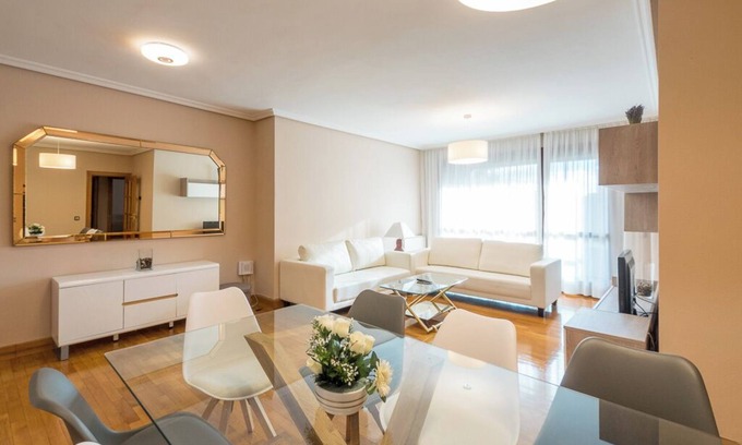 Ermitagana Apartment | Espacioso y Acogedor Apartamento en Pamplona