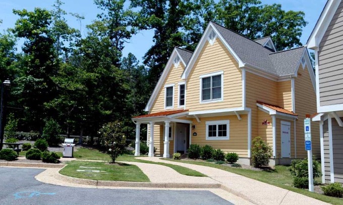 Lackey House | Estates - 1BR Unit 2