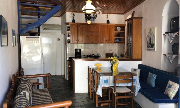 Chalkio House | Estelle