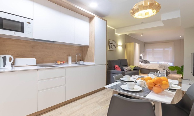 Castanos Apartment | ESTUDIO 8 by HiBilbao