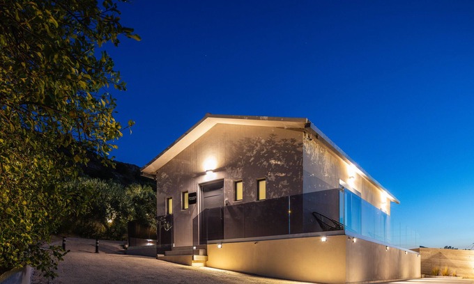 Tsikalaria Cottage | ÉTHAFOS Luxury Apartment