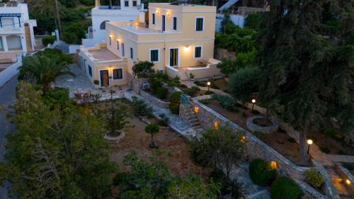 Leros House | Eutopia, Seaside Heaven
