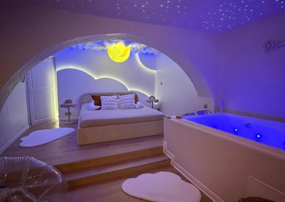 Ollioules House | Evasion Room, Nuit insolite - Ollioules Toulon Var