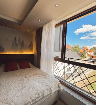 Lisina Apartment | Evergreen Lux