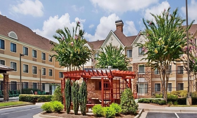 Alpharetta Apartment | Everything You Need For The Perfect Vacation! Free Breakfast, Pets Allowed!