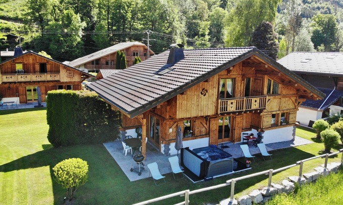 Samoens Ski Chalet | exceptional chalet 3 * pets