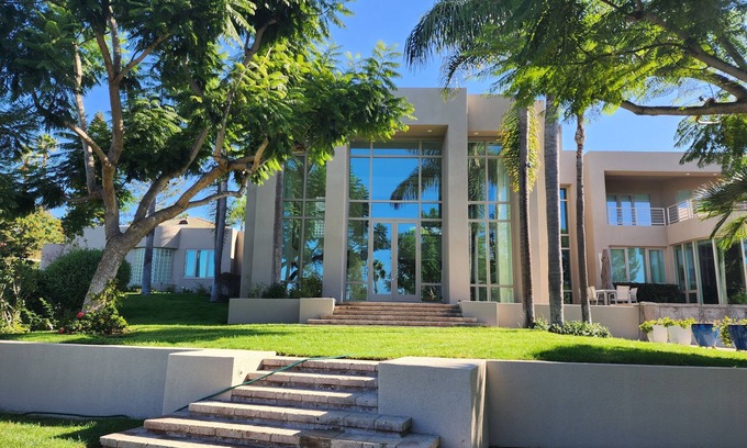 Fairbanks Ranch House | EXCEPTIONAL CONTEMPORARY EXECUTIVE HOME IN RANCHO SANTA FE, CA