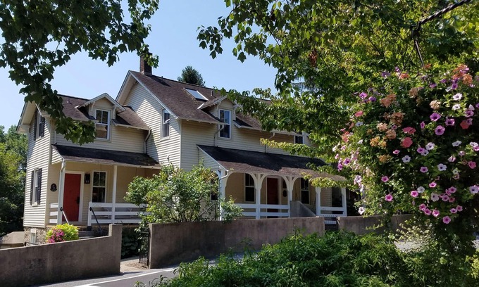 Montchanin House | Exceptional Spacious Room w/Gas Fireplace, Sitting Room, Marble Bathroom, Spa