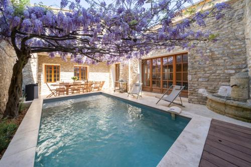 L'Isle-sur-la-Sorgue Villa | Exceptionnel - Couvent entièrement rénové - classé Patrimoine - Piscine, au calme et à 100 m du coeur de l'Isle