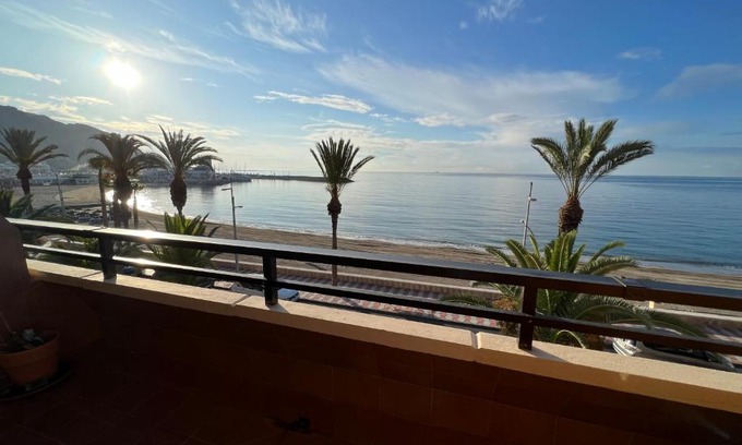 Aguadulce Apartment | exclusiva primera línea de playa