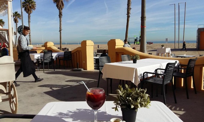 La Malva-rosa Apartment | Exclusive 3 Bedroom Beach Apartment