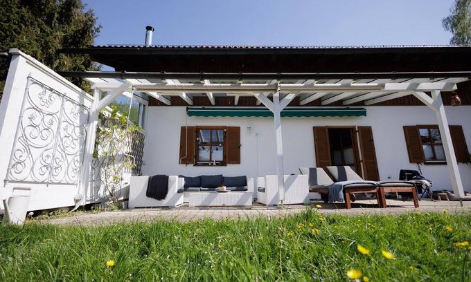 Gmain House | Exclusive country house with large garden above the rooftops of Bad Reichenhall.