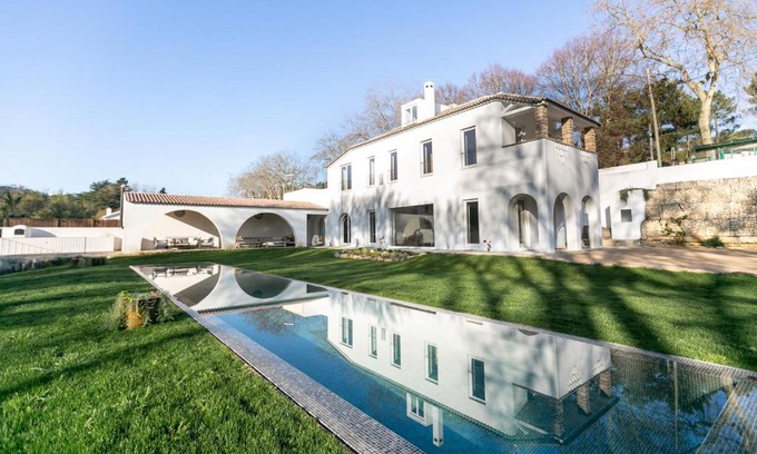 Eugaria Villa | Exclusive Luxury Villa in Sintra