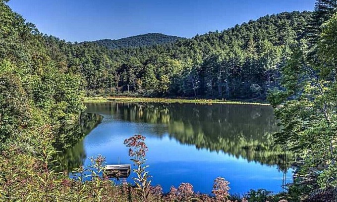 Ellijay Cabin | Exclusive private mountain and lake vacation in the Cohutta wilderness