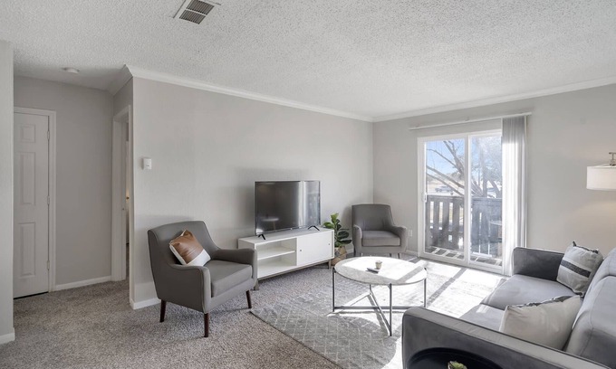 Midland Condo | Exec Suite with Fitness Ctr Near Convention Ctr