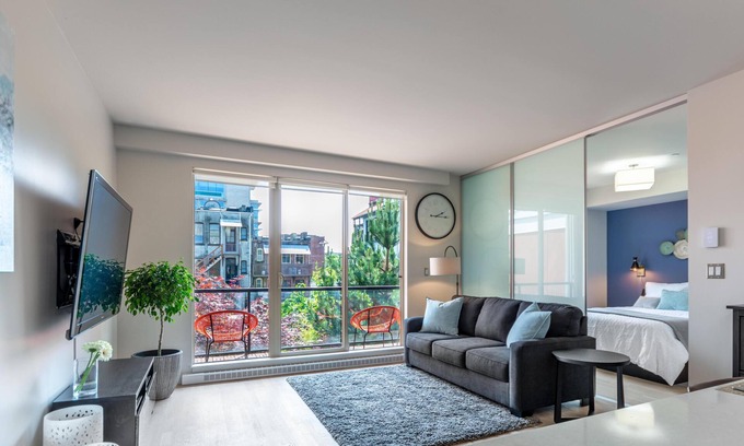 Downtown Victoria Condo | Executive Condo in Old Town Victoria