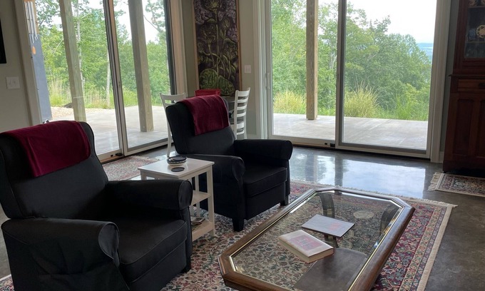 Rockbridge Baths Apartment | Expansive Mountain View and easy 15-minute access to Lexington, VA