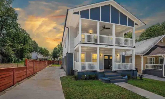 Atlanta House | Experience Atlanta in Comfort: 4-Bedroom Home with WiFi, AC & More