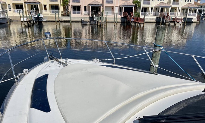 Gifford Boat Rental | Experience the yacht life with this exotic gem.