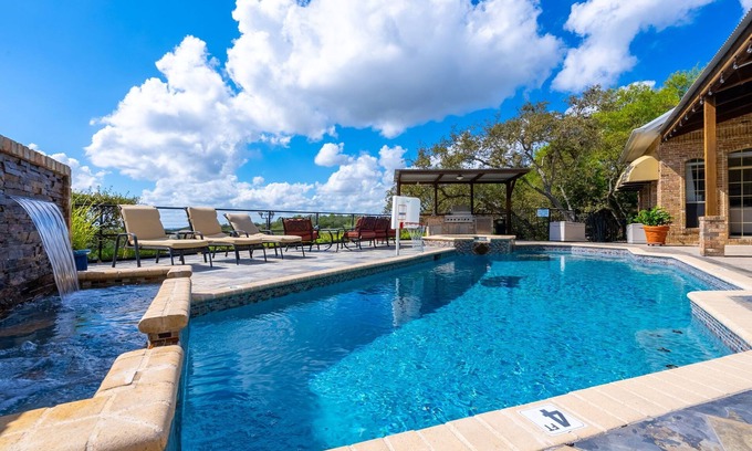 Helotes House | Experience Vista Grande: 4600 sq. ft. of Luxury, Private Pool, and City Views