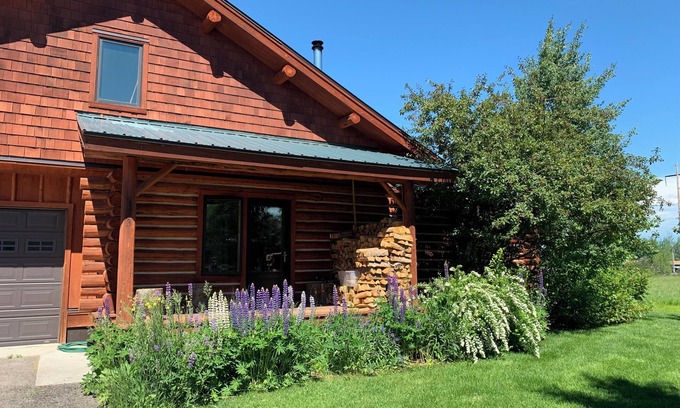 Victor House | Explore the Tetons from to this pet friendly home with room for the whole family