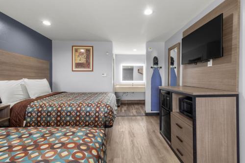Bridge City Hotel | Express Inn & Suites Westwego