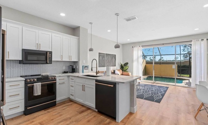 Windsor Hills House | Exquisite Escape At Windsor Hills with Pool