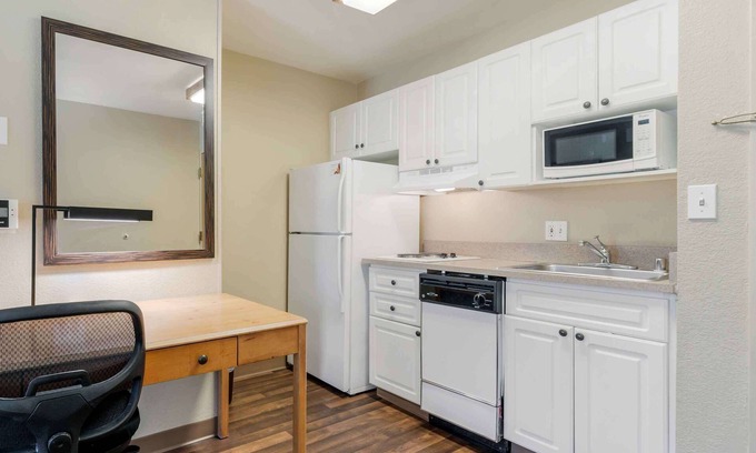 Cumberland Hotel | Extended Stay America Select Suites Atlanta Marietta Wildwoo