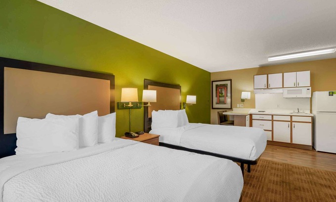 Clearwater Hotel | Extended Stay America Suites Clearwater Carillon Park
