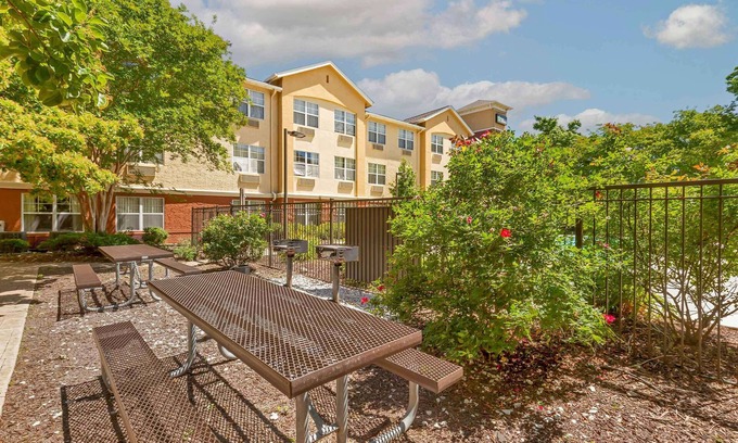 Durham Hotel | Extended Stay America Suites Raleigh RTP 4919 Miami Blvd