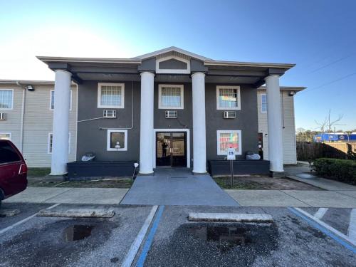 Brent Hotel | Extended Stay Pensacola