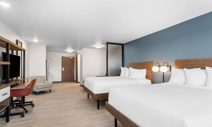 Cheyenne Hotel | Extended Stay Suites | 2 Units | Cheyenne WY Central Location