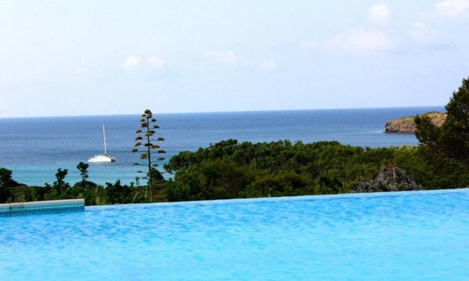 Capo Sperone Apartment | Extra air conditioning on request euro 20 per note