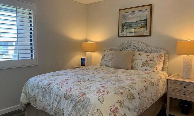 Cathedral City Condo | Extra Clean and Cozy Condo a short distance from Palm Springs.